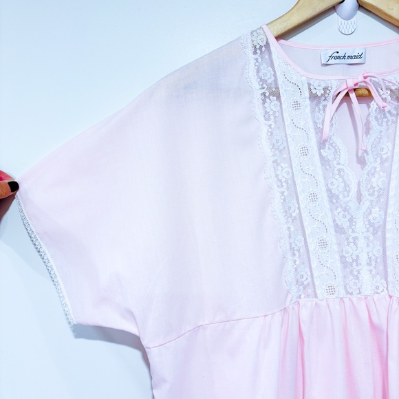 FRENCH MAID Vintage pink nightgown with lace - Picture 2 of 7